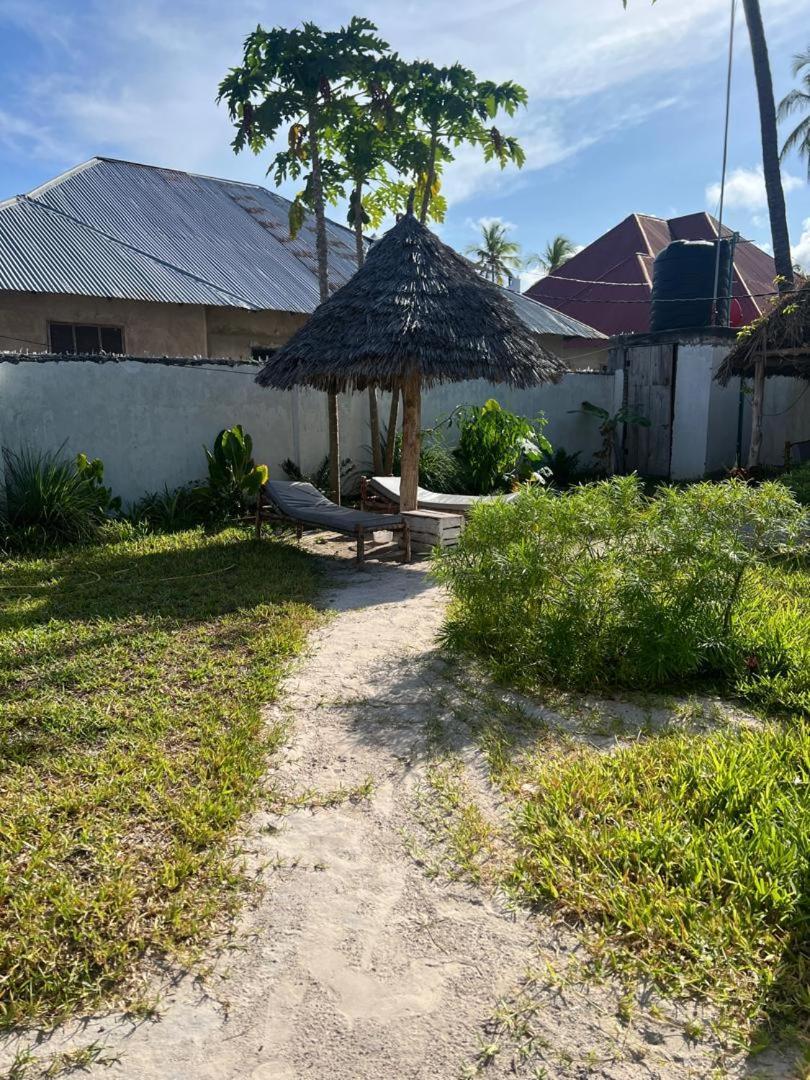 Mambo Leo Hostel Paje Extérieur photo